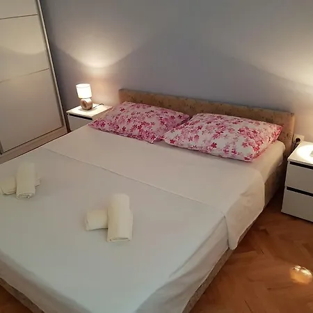 Vice Mali Apartman *